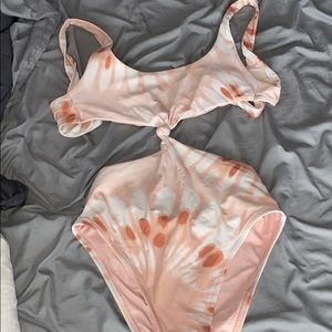 SUPER cute tie knot one piece